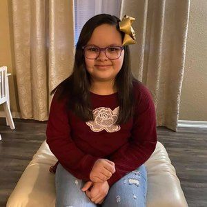 Meet your Posher, Adriana